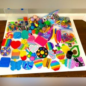 MASSIVE FIDGET BUNDLE: amazing deal with hundreds of variations of fidgets! 🤩🤯